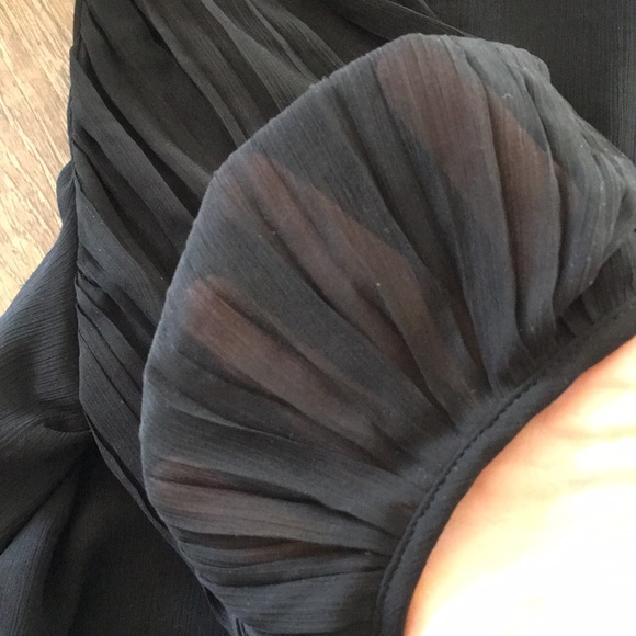 H&M short sleeved blouse - Picture 5 of 6